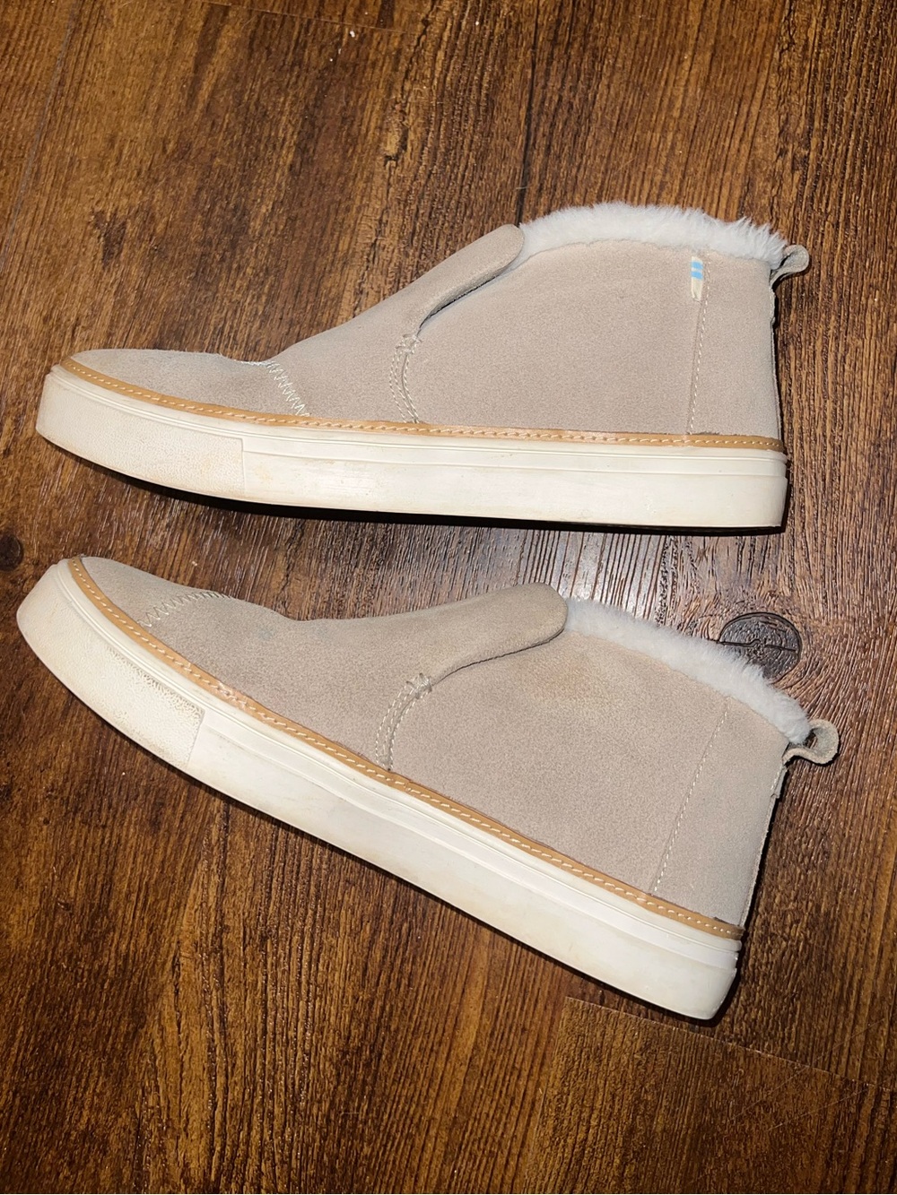 Toms Slip On Paxton Suede Beige Faux Fur Lined Comfort Sneaker Boots Size 9 - Picture 4 of 10